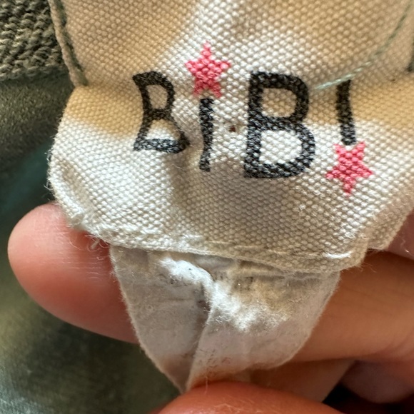 Bibi mint green long sleeve with animal print shoulders. Size small - Picture 7 of 8